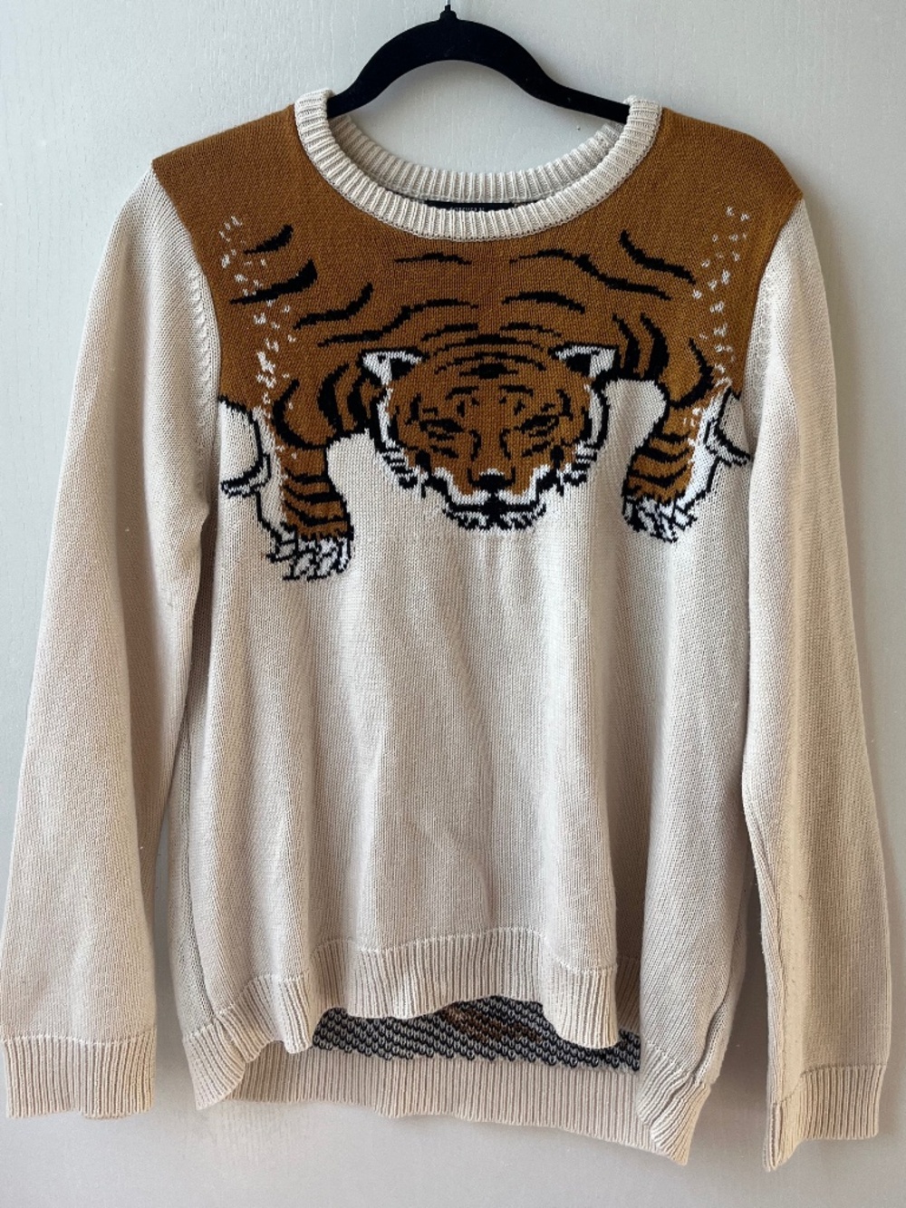 Tiger Sweater, Forever 21, size L
